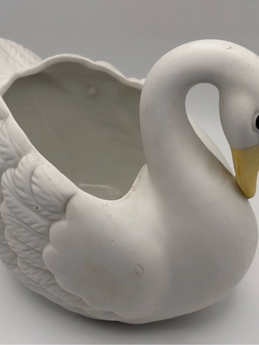 Vintage Homco Ceramic Swan Planter with Hand-Painted Details, Model 1402